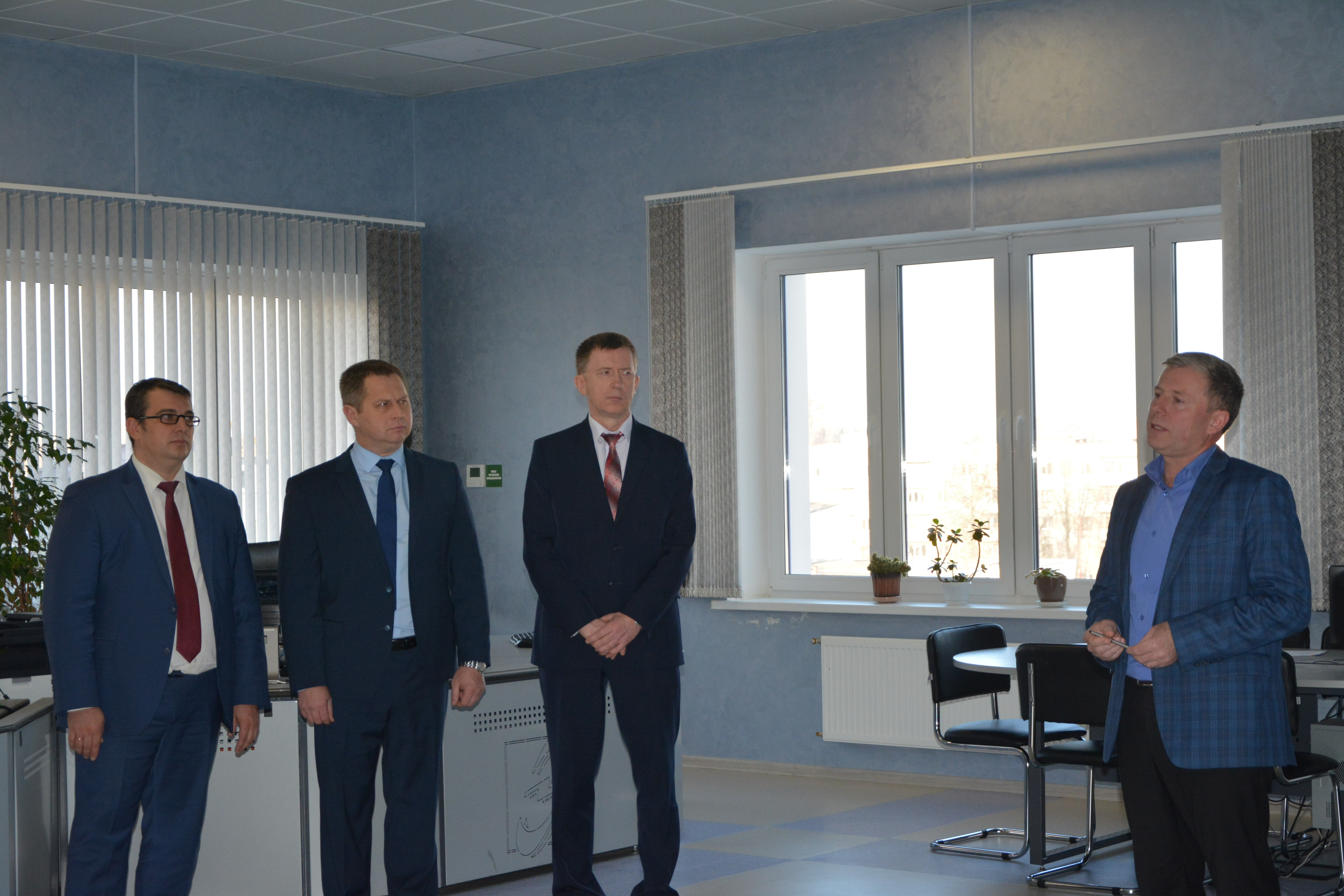 Руководители Ляховичского райисполкома посетили  РУП «Брестэнерго»