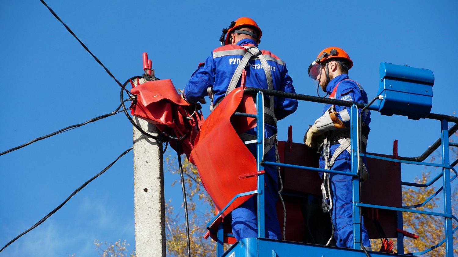 В Барановичах энергетики и газовики поделились передовым опытом по организации работы по охране труда на предприятиях энергетической отрасли.