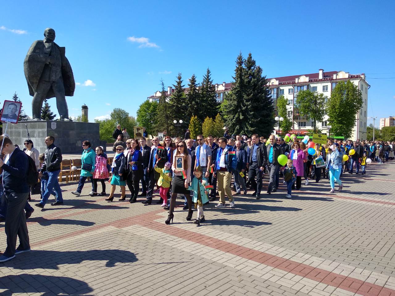 Работники филиала "Пинские электрические сети" приняли участие в торжественных мероприятиях, посвященных 74-й годовщине Победы